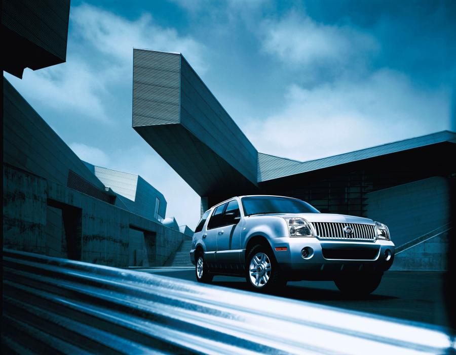  Mercury Mountaineer 2002 года  (фото 2 из 73)